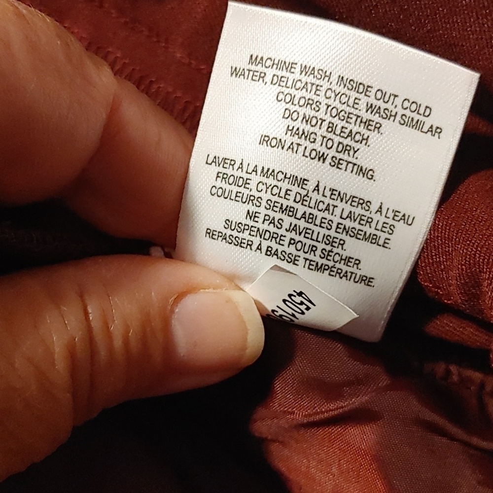🇨🇦 NWT Universal Fit Plus size Burgundy Straight Leg Pant 24P - Picture 9 of 9